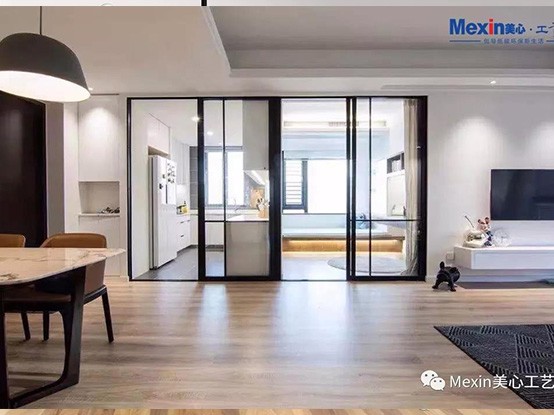 黑框玻璃门，让人一秒种草的家装界新网红。 